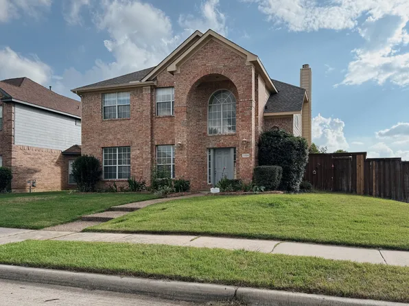 1184 Courtney Ln, Lewisville, TX 75077