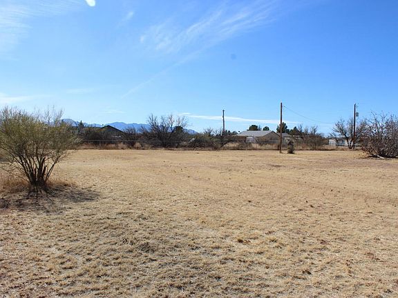 3rd image of 2495 N Calle Quinto