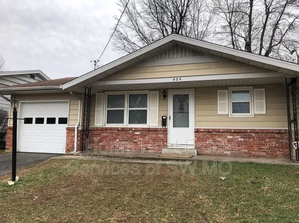 924 W Woodridge St, Springfield, MO 65803
