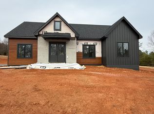 9041 Stonewall Rd, Appomattox, VA 24522