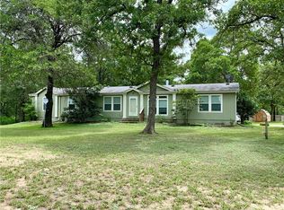 1031 Post Oak Dr, Elgin, TX 78621