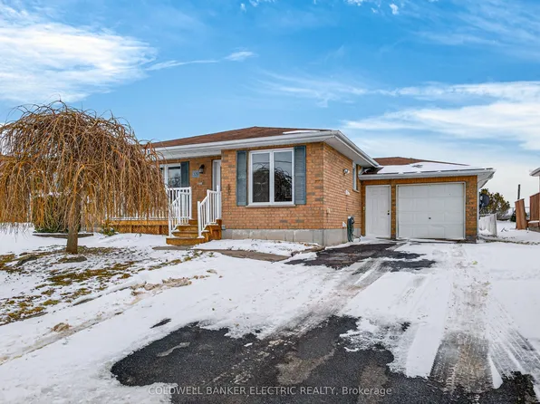 329 Mary St W, Kawartha Lakes, ON K9V 5X5