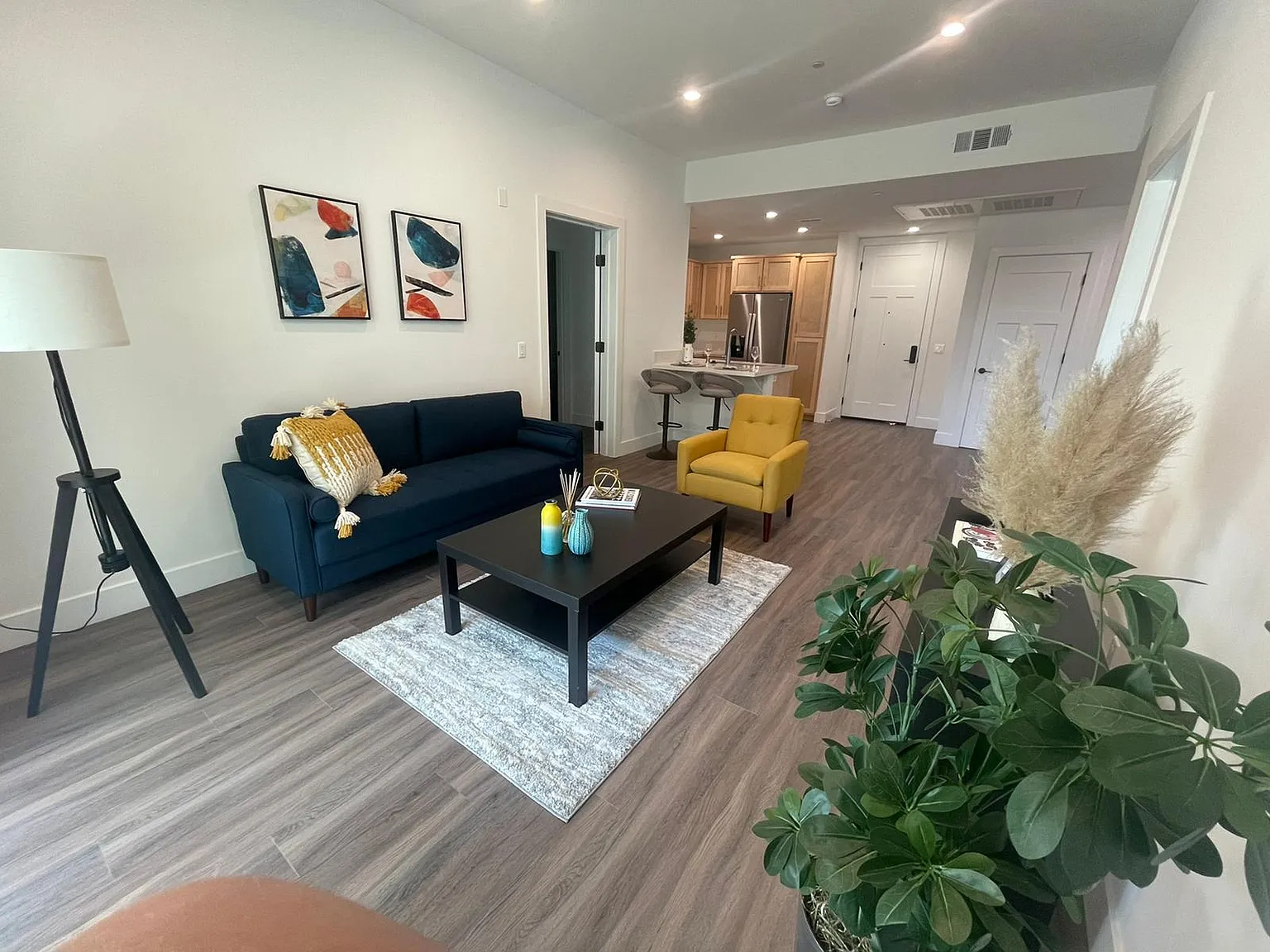 14660 Whittier Blvd — Photo 1