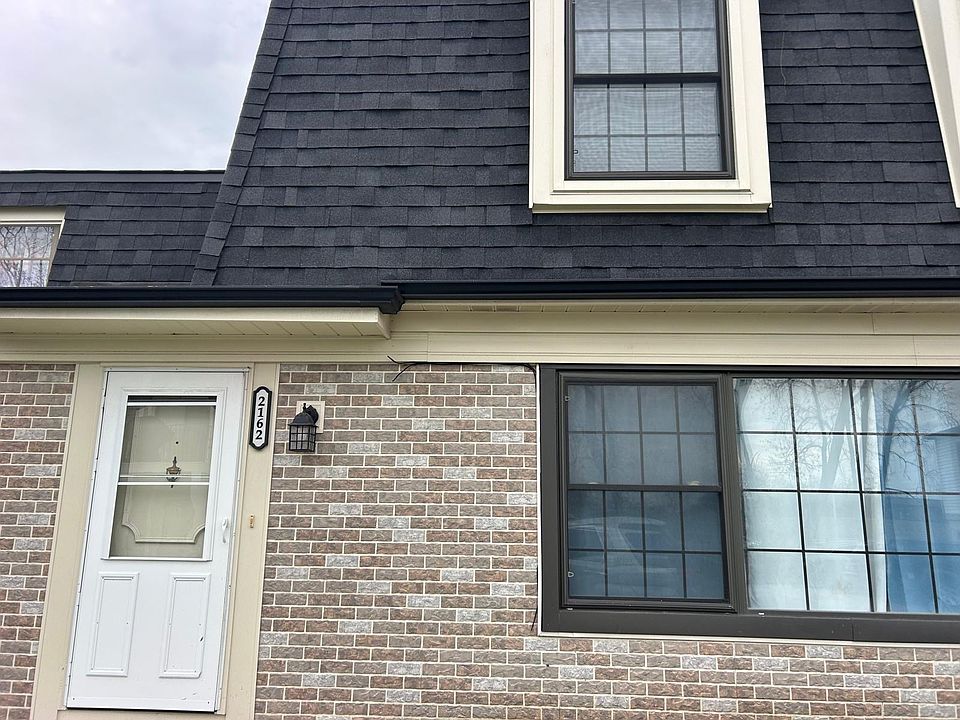 1st image of 2162 N Oakbrook Cir #2162