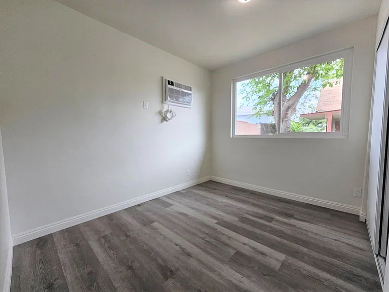 2715 N Central Ave #2715 — Photo 9
