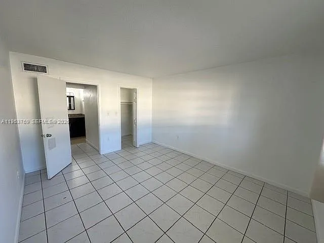 1015 NW 45th Ave #108 — Photo 12
