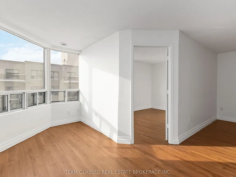 675 Richmond St #1211 — Photo 13