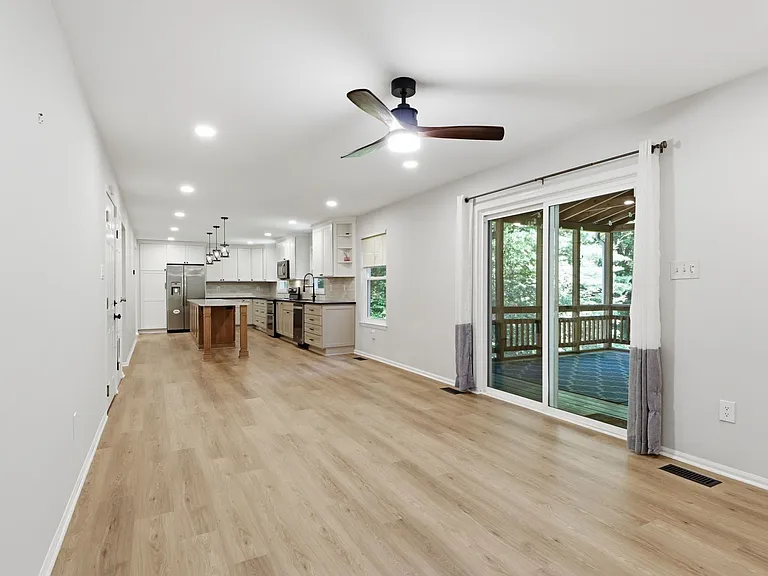 8818 Blue Sea Dr — Photo 12