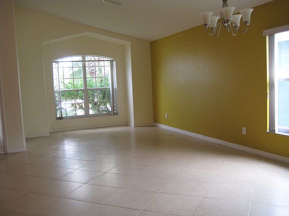 Dinning + Family Room