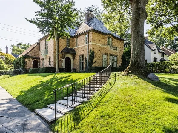 5455 N Pennsylvania St, Indianapolis, IN 46220