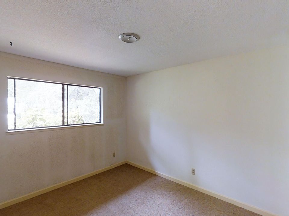 1st image of 2555 Long Valley Dr