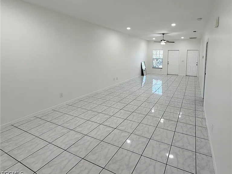 4346 SW 7th Pl — Photo 5