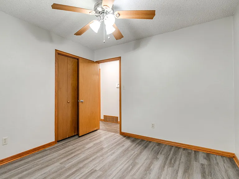 1639 Westbrooke Ter — Photo 13