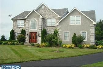 1st image of 405 N Thomas Ct