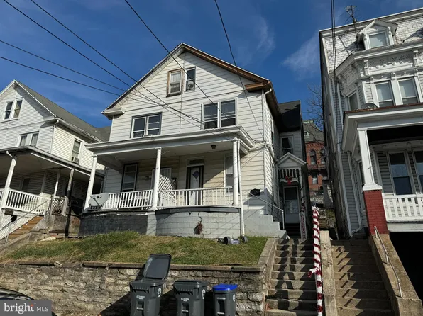131 S 2nd St, Steelton, PA 17113