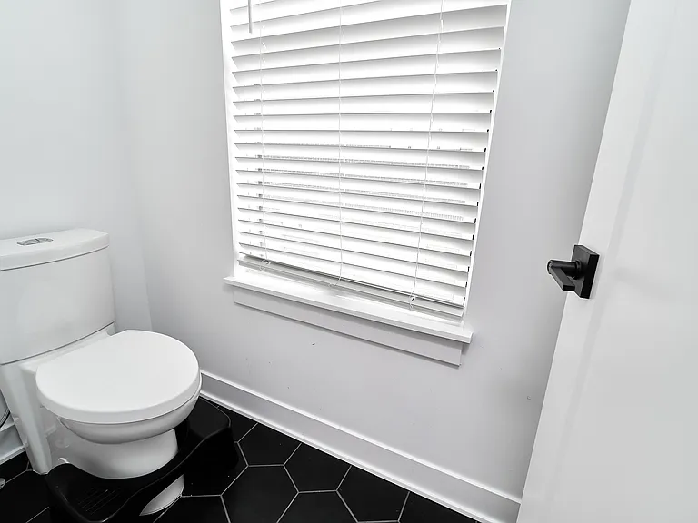 519 Fulton St — Photo 37