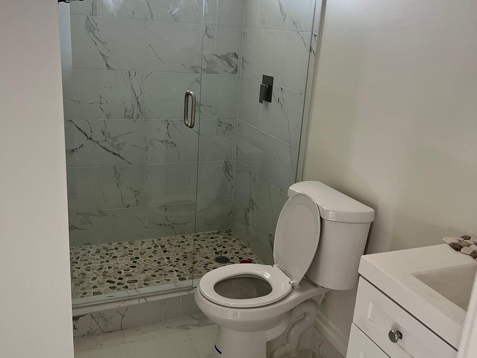 1st image of 22020 Galvez St