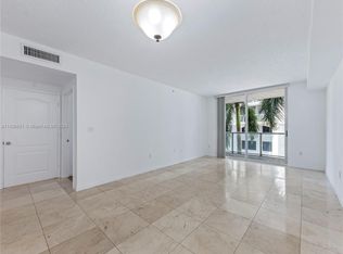 5091 NW 7th St APT 303, Miami, FL 33126