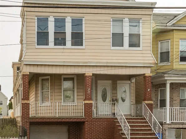 126 W 16th St, Bayonne, NJ 07002
