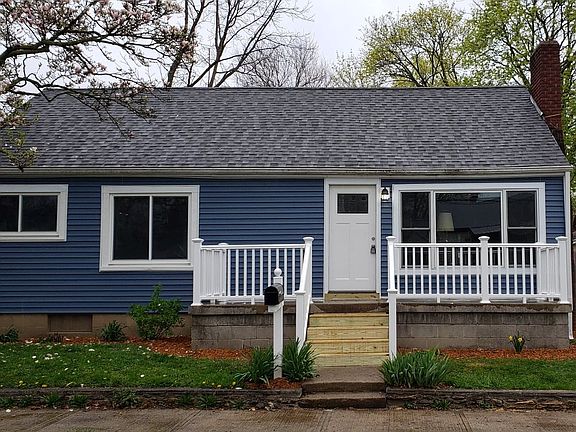 2nd image of 225 N Thorne St