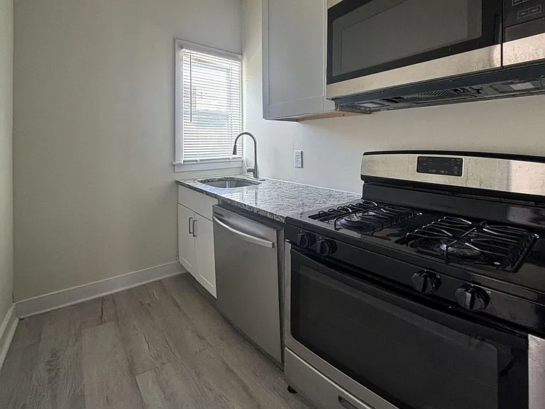 702 Copley Rd — Photo 3