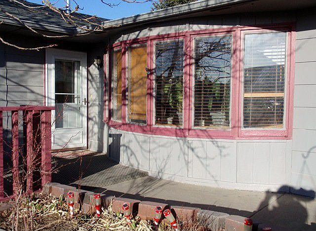 1st image of 14 Valley Dr