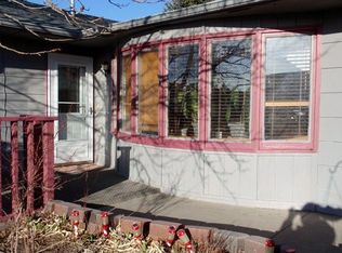 14 Valley Dr, Douglas, WY 82633