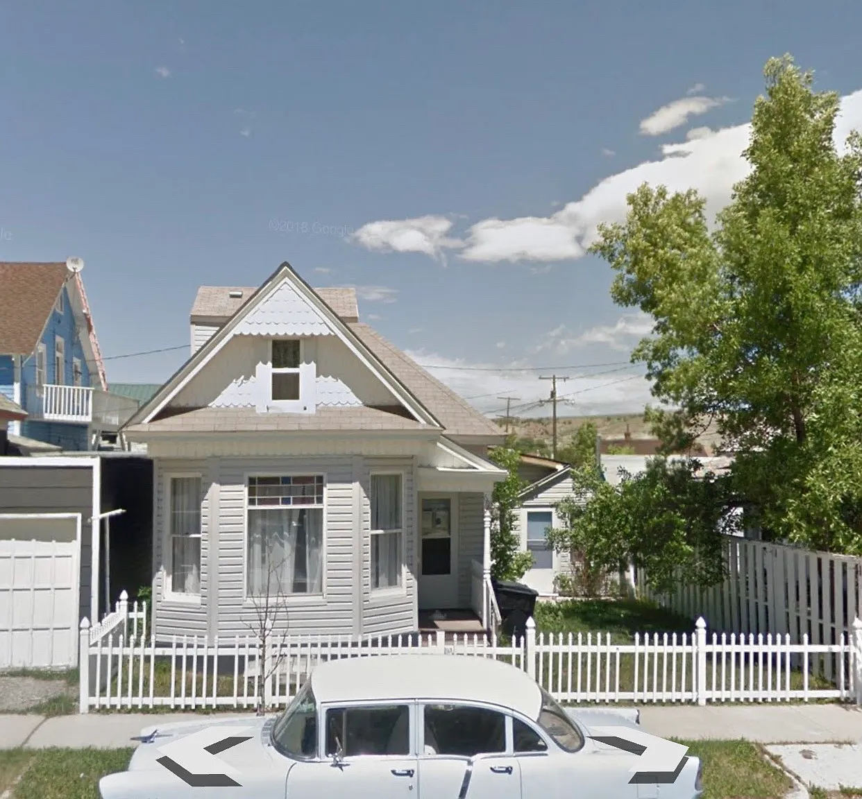 3 bed, 900 sqft, $1,395 — Photo 1