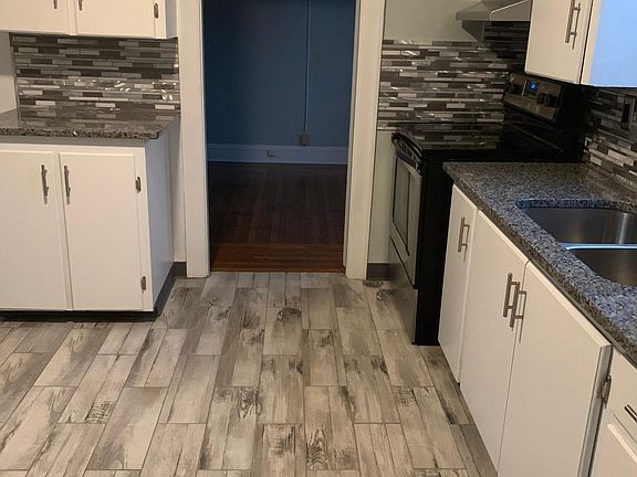 4th image of 128 Central Ave #2