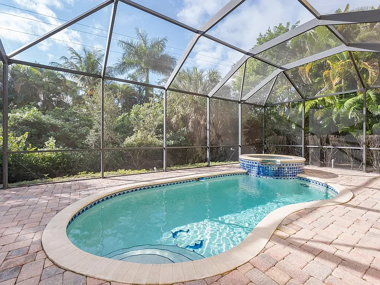 2850 Coco Lakes Ct — Photo 24