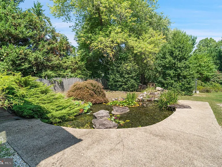 15729 Holly Grove Rd — Photo 64