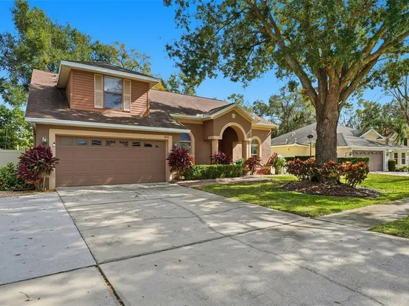 1023 Legends Pass Dr, Valrico, FL 33594