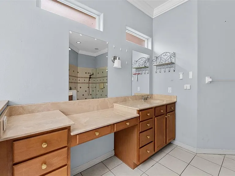 8507 Saint Marino Blvd — Photo 27