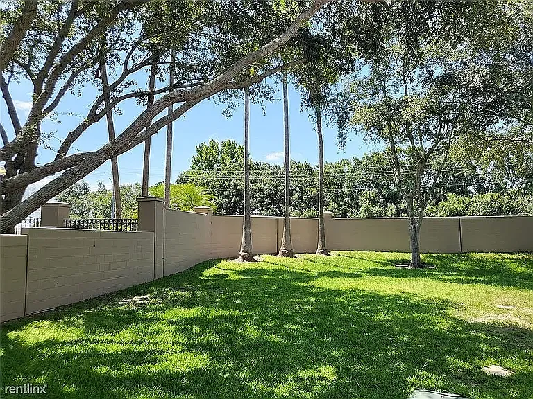 10106 Belleville Pl — Photo 4