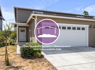 1735 NW 5th Ave, Oak Harbor, WA 98277