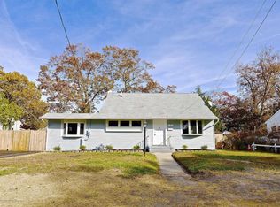 7 Harding Dr, Brick, NJ 08724