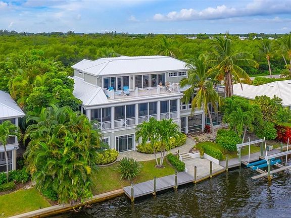 2nd image of 1206 Bay Dr