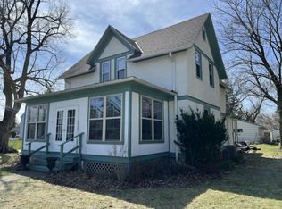 201 Bonito St, Walworth, WI 53184