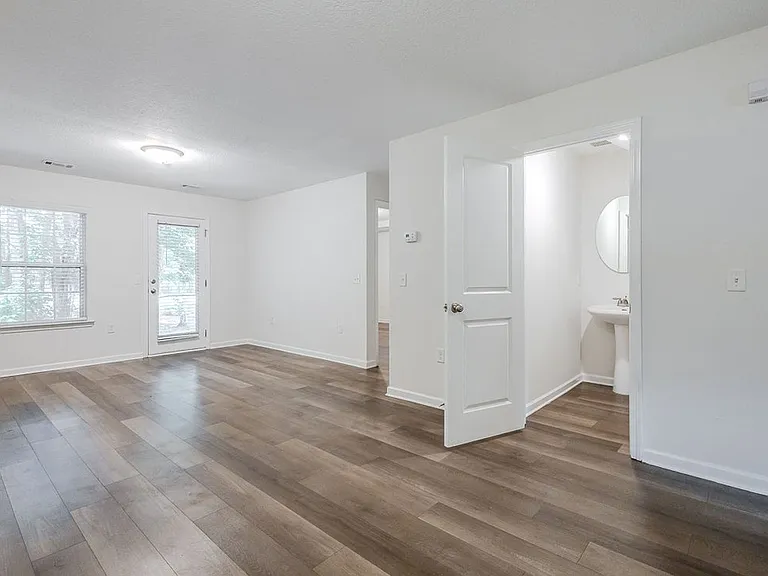 162 Barfield Way — Photo 9