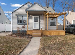 44 W Tacoma St, Clawson, MI 48017