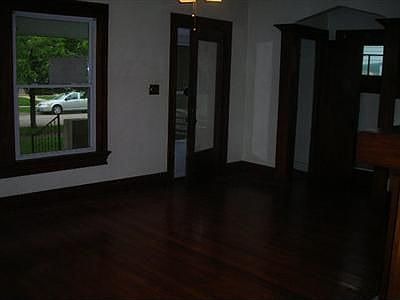 3rd image of 2420 Blanchard Ave
