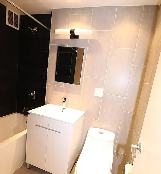 41-40 Denman St #1R — Photo 8
