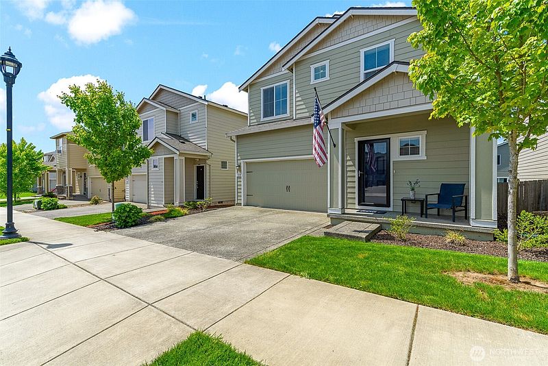 2nd image of 1228 W 16TH Avenue