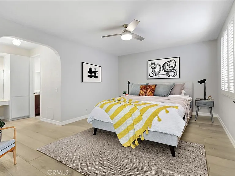 4949 Genesta Ave #104 — Photo 4