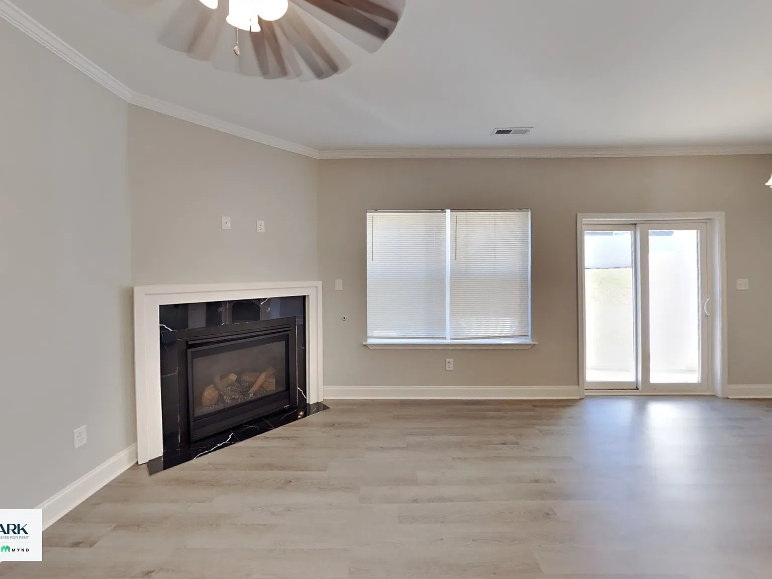 3 bed, 2.0 bath, 1200 sqft, $1,499 — Photo 3