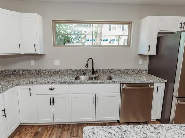 501 W 2nd St, Dixon, MO 65459