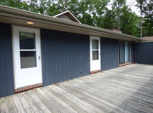 403 Club Cir, Daniels, WV 25832