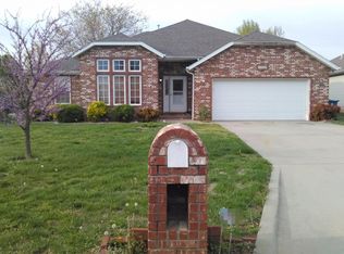 3739 W Greenleaf St, Springfield, MO 65807