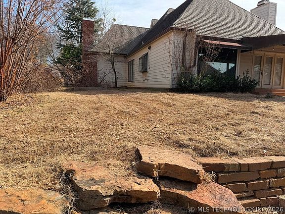 5th image of 8920 S College Pl