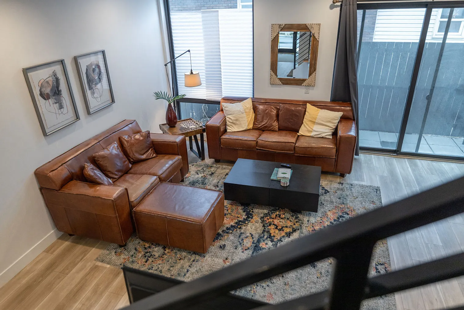 3 bed, 2.0 bath, 1819 sqft, $5,116 — Photo 3